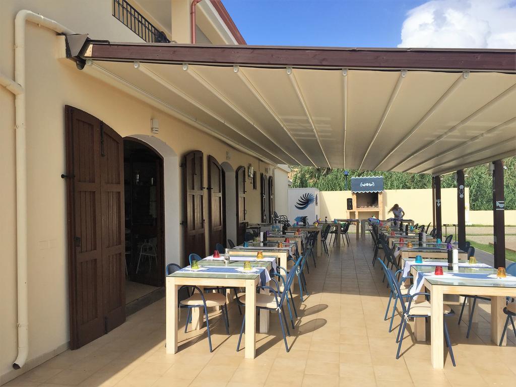 Hotel Villa Del Mare Sìnnai Buitenkant foto