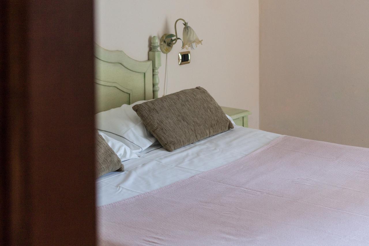 Hotel Villa Del Mare Sìnnai Kamer foto
